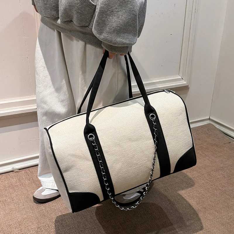 New high-capacity contrasting canvas travel handbag simple and stylish shoulder business bag Y250304