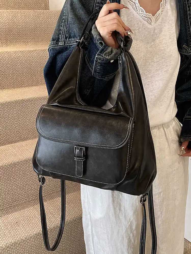 Red PU Shoulder Bag for Womens Autumn New Large Capacity Business Backpack Fashion Matching Underwear Bag Z250303
