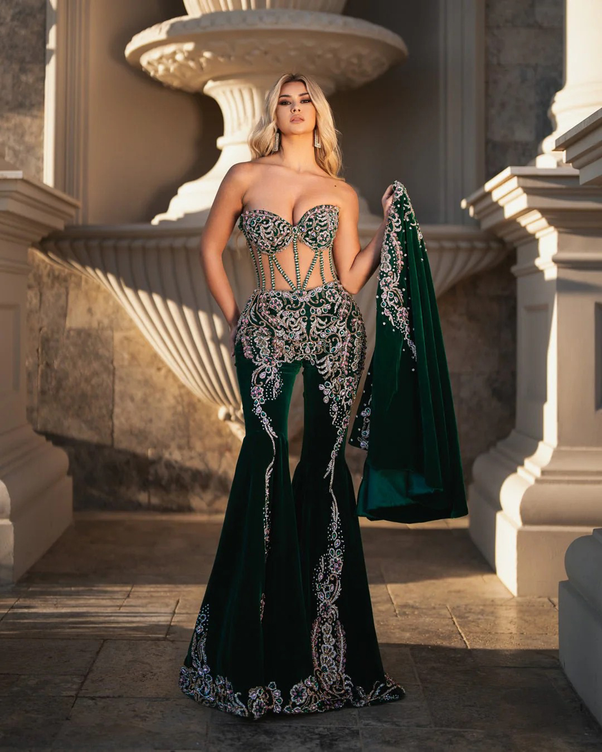 Vintage Evening Dresses Strapless Mermaid Prom Gowns with Cape Beaded Sleeveless Customized Sweep Train Formal Occasion Party Dress Plus Size Vestidos