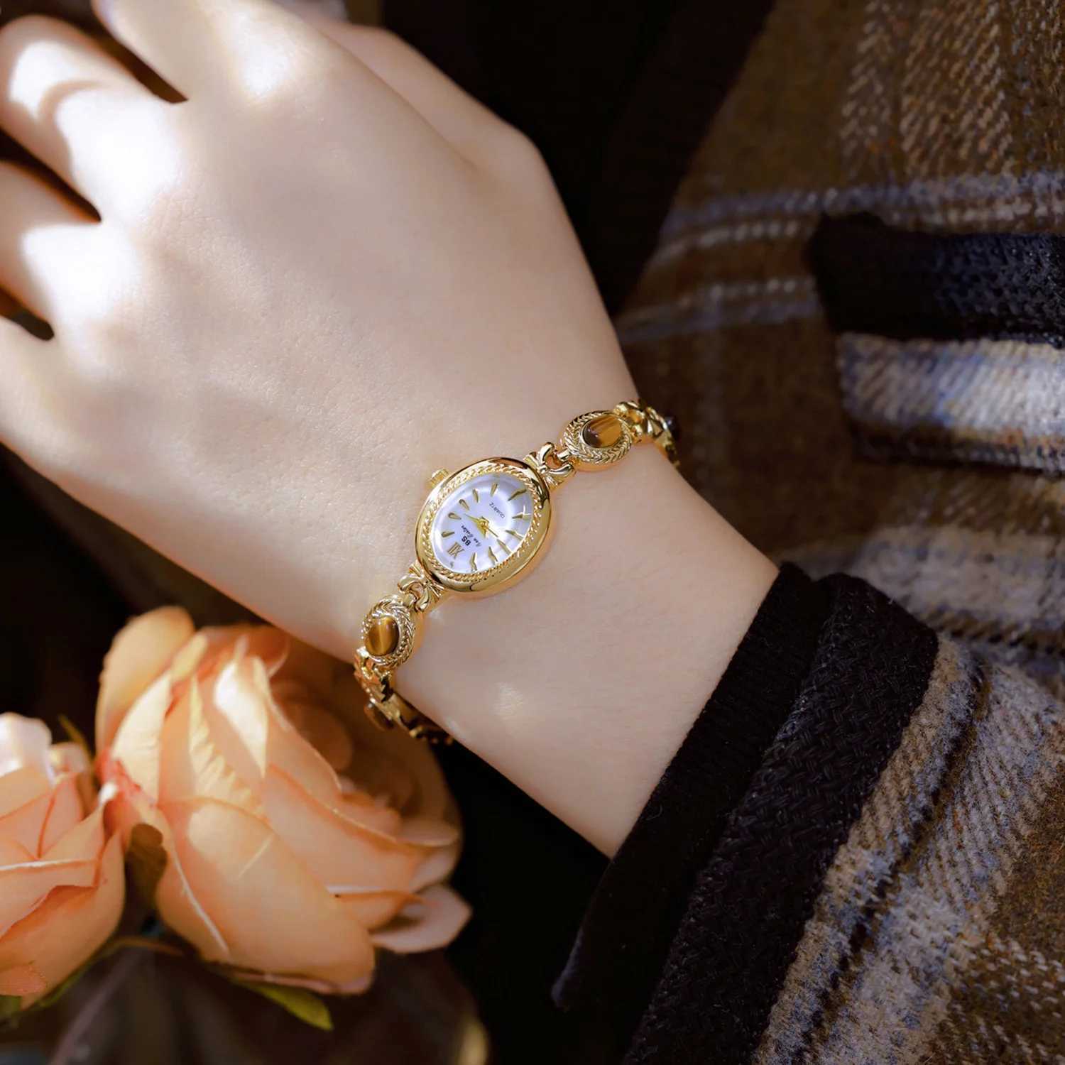 High-End Luxury Women Fashionable Retro Oval Quartz Ladies Drs Natural Jade Gold Bracelet Wrist Small DialXJ250304