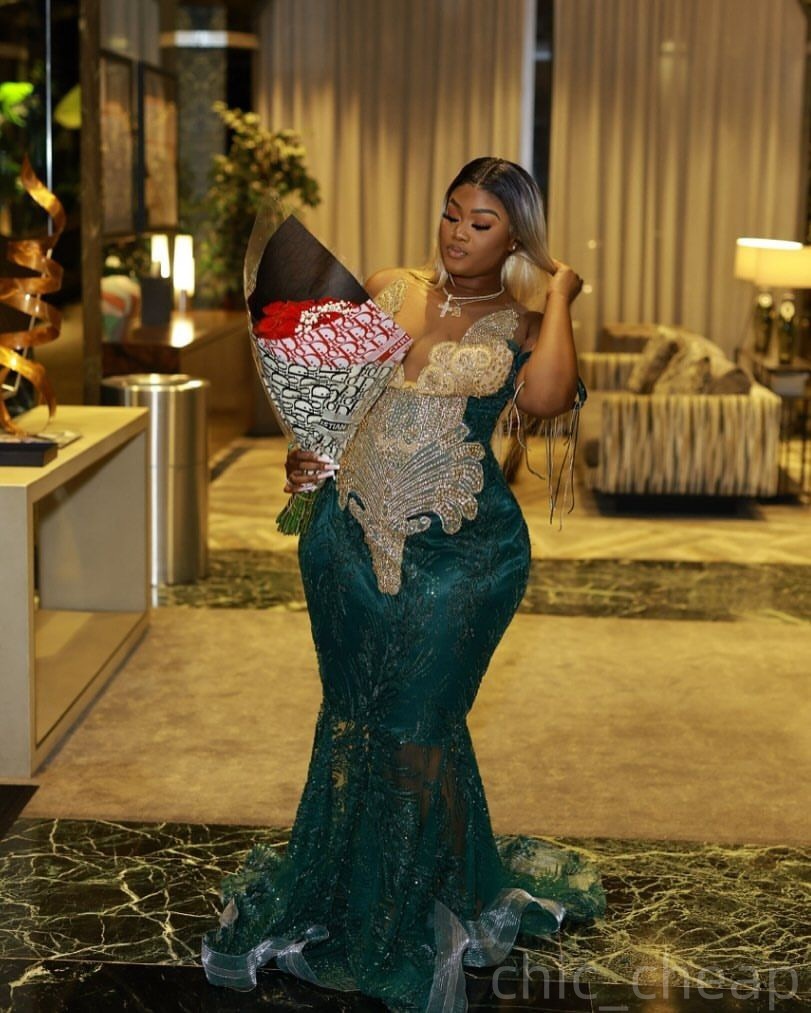 Dark Green Mermaid Prom Dresses 2025 Crystals Lace Sheer Neck Vintage Evening Formal Party Second Birthday Engagement Gowns Plus Size Dress For Specia