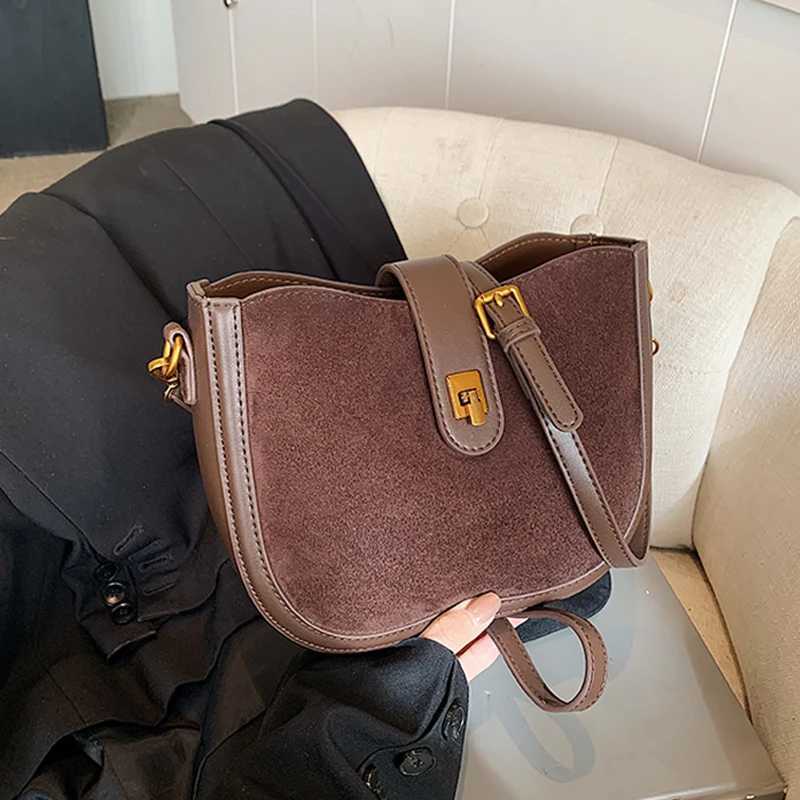 2025 Spring New Womens Single Shoulder Bag Texture Leather Crossbody Bag Korean Red Versatile Handbags Trend Z250303