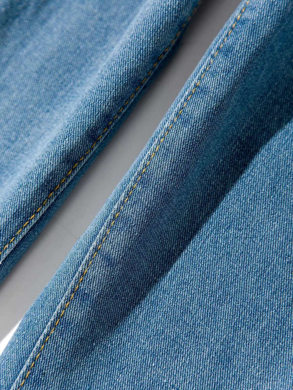 ZAFUL Letter Applique Medium Wash Straight Leg Carpenter Jeans