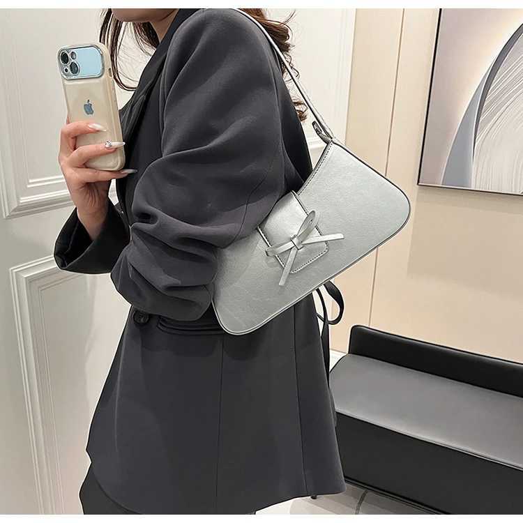 Red PU Leather Women Underarm Bag 2024 Spring Trendy Soft Handle Lady Commuter Handbags High-Grade Small Shoulder Bag Z250303