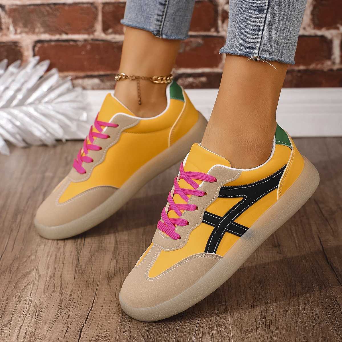 Women Sneakers Fashion Breathable Platform Running Shoes Women Casual Vulcanize Shoes New Mesh Light Comfortable Sneakers WomenC250304