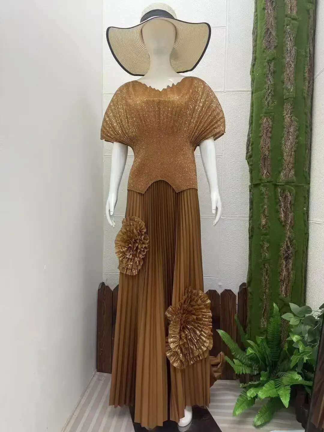 2025 New Miyake Pleated Heavy Industry Disc Wer Pendulum Skirt Set Fashion Design Temperament Womens Two Peice Sets Clothing