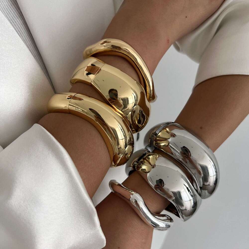 Jewelry Style Exaggerated Design Geometric Alloy Electroplated Bracelet
