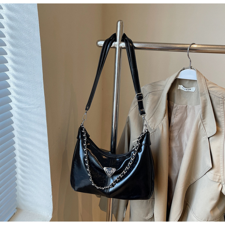 Free shipping designer Shoulder Bags For womans bag handbag Fashionable casual flap Chain armpit bag women crossbody bag