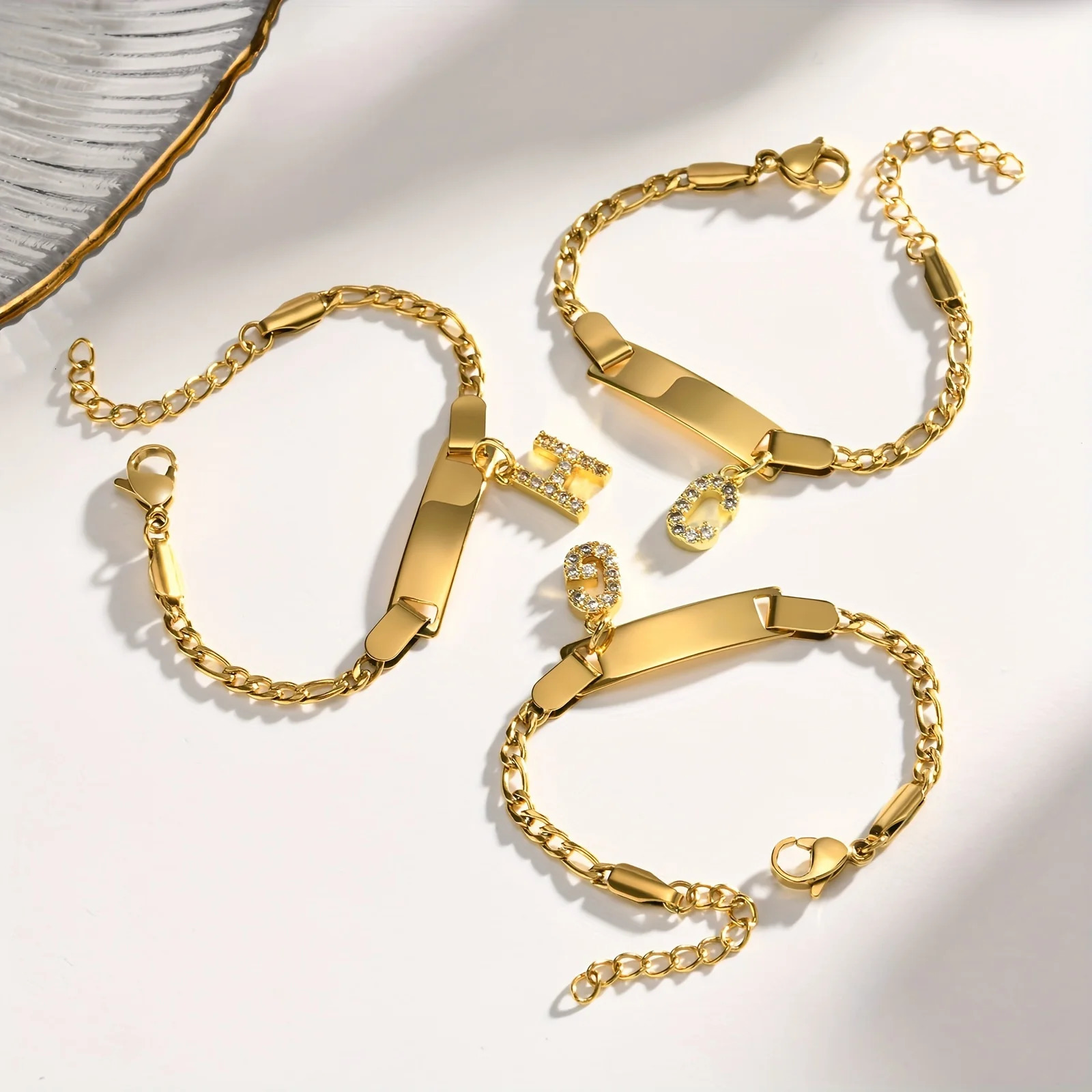 3UMeter Custom Name Bracelet Engraved 26 Letter Zircon Stainless Steel Jewelry 18k Gold Figaro Chain Birthday Gift Baby 250304