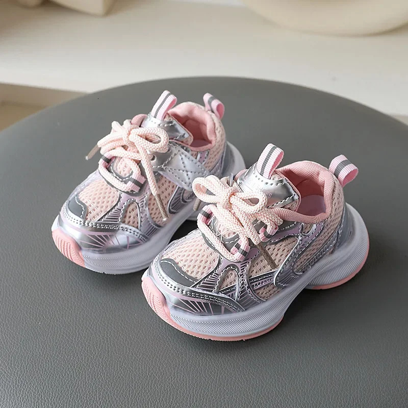 Girls sports shoes soft soled childrens casual fashionable breathable striped dad H08029 250303