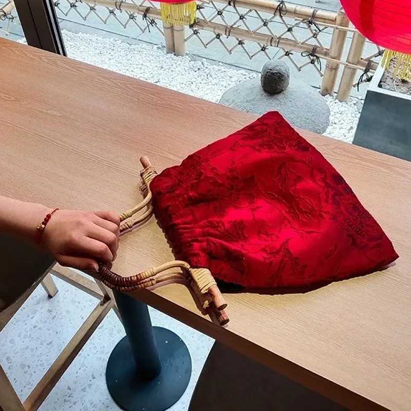 Vintage Classic Red Color Wedding Lace Purses for Women Wood Hand Bag Travel Beach Bags Womens Handbags Bag Bags Z250303
