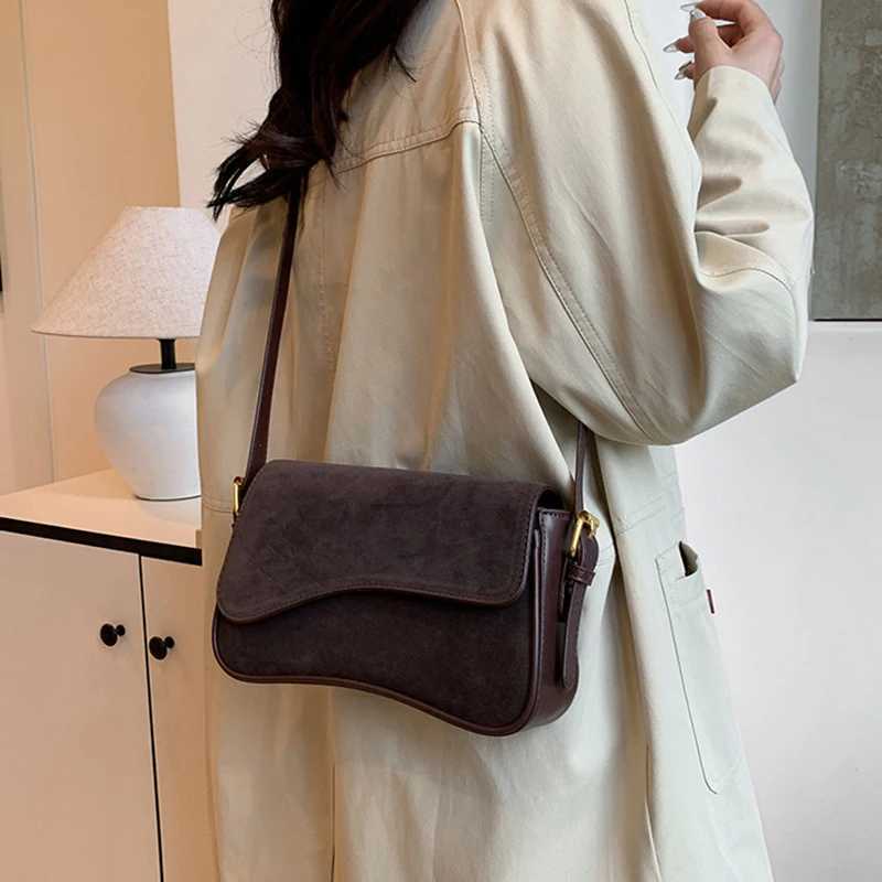 Wine Red Square Bag For Women Autumn Winter Simple Suede Leather Crossbody Bags Ladies Casual Commuting Single Shoulder Purse Z250303