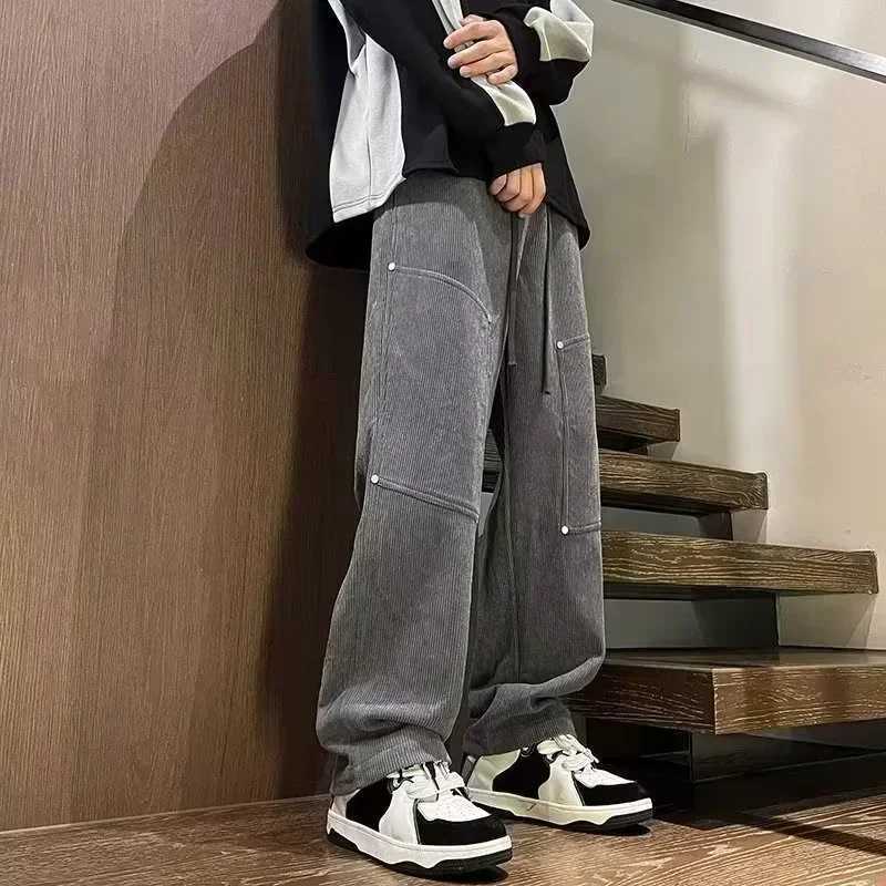Spring Harem Corduroy Straight Pants For Men 2025 New Streetwear Baggy Sweatpants Men Casual Y2K Vintage Solid Cargo TrousersXJ250303