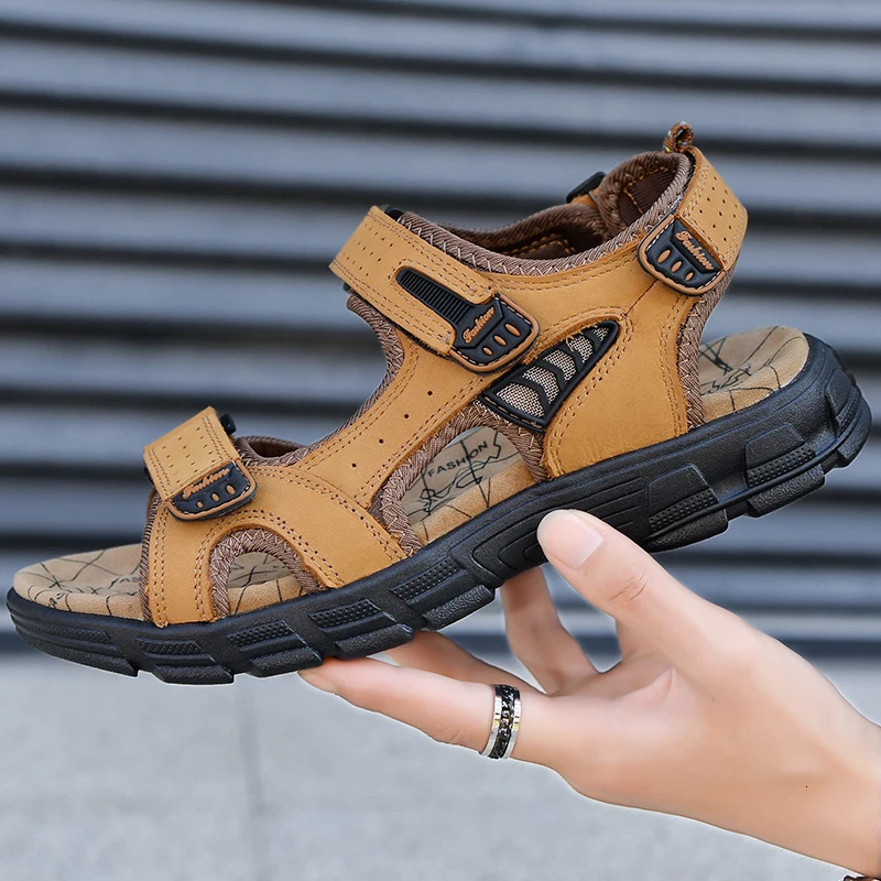 Classics Mens Sandals Summer Genuine Leather Sandals Handmade Outdoor Mesh Men Footwear Soft Breathable Metal Leather Slippers 250303