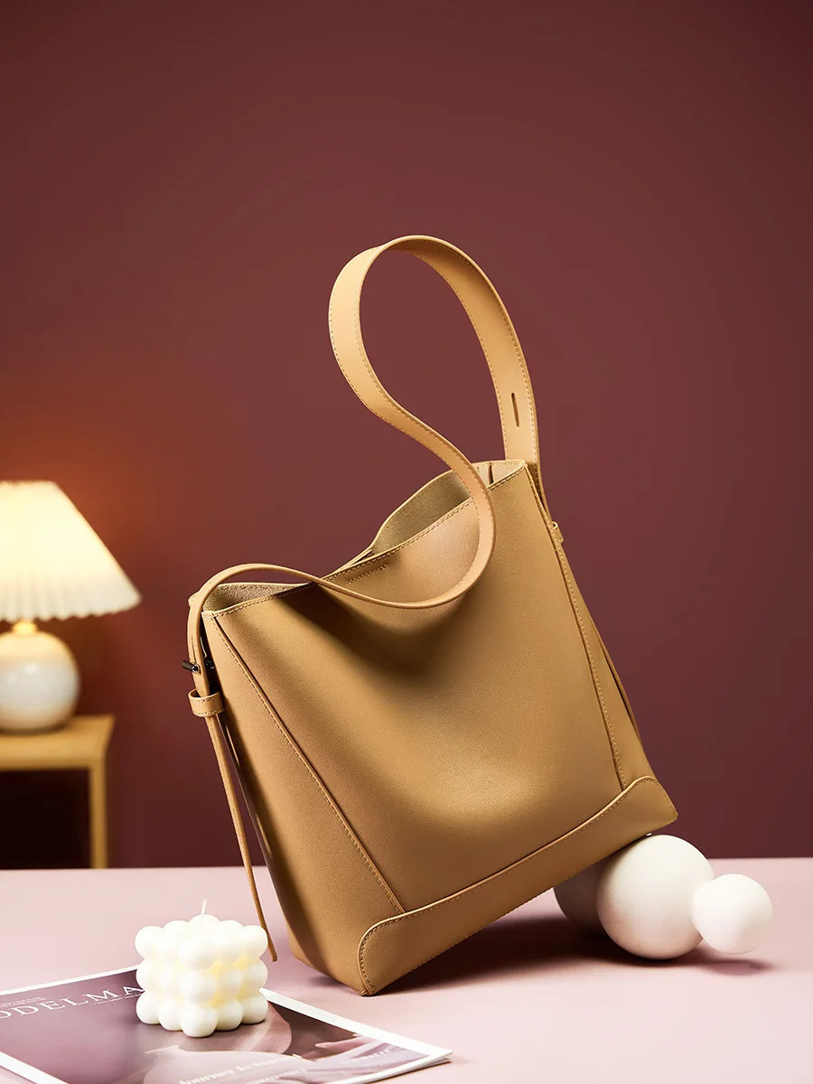 Genuine Leather Womens Bag Crossbody One Shoulder Large Capacity Bucket 250303