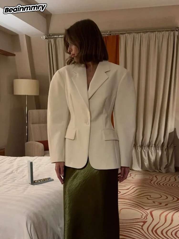 Chic Elegant White Waist Cinched Lapel Suit Jacket Fashion Casual Solid Color Single Breasted Coat New 2025 Ladies Street Coats