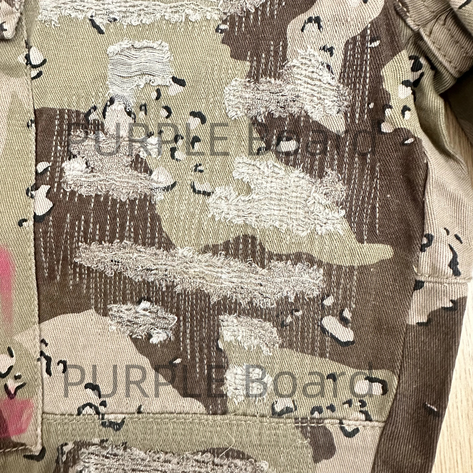 Mens Summer Camouflage Shorts Colored Splicing Leather Letter Knee Jeans Tactical Khaki Shorts 250303