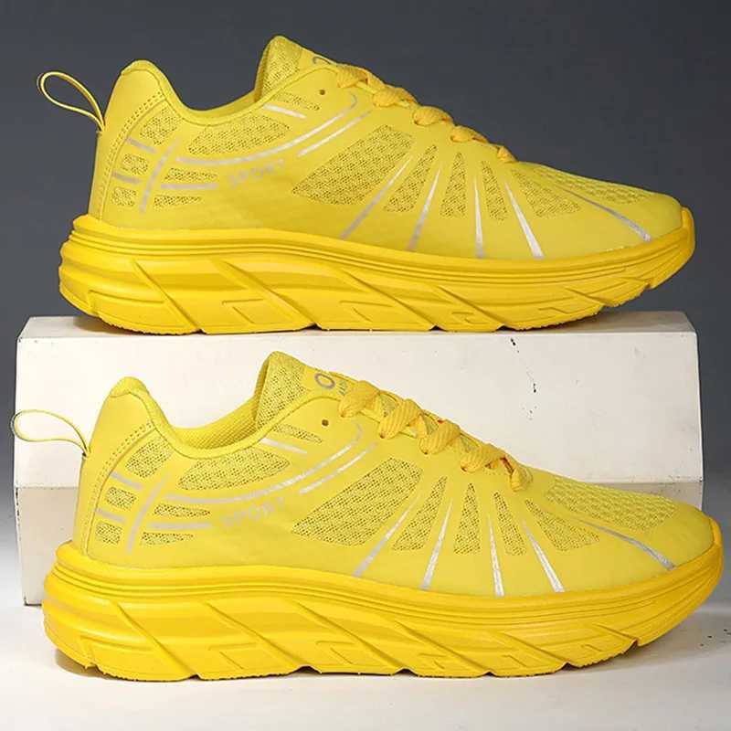 Running Shoes Men Mesh Flat Lightweight Outdoor Sports Casual Walking Shoes Lace-up Cfortable Sneakers for Men Z250304