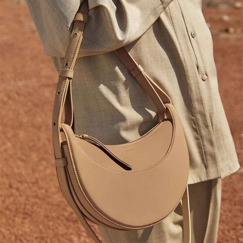 Exquisite Women's Crescent Shaped With Lychee Pattern Cowhide, Shoulder And Armpit Saddle Bag, Diagonal Cross Bag