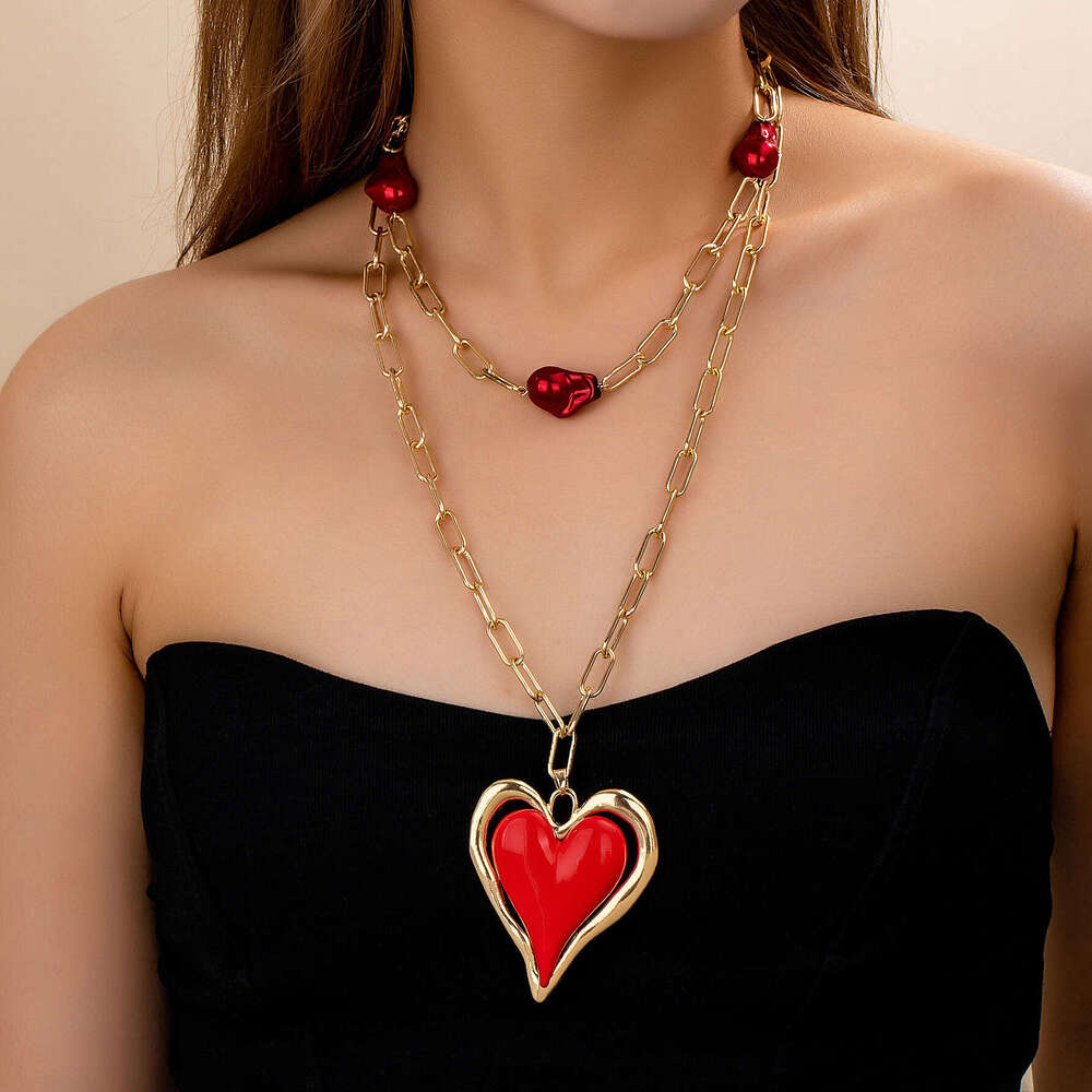 designer necklace Fashionable trend red heart imitation pearl multi-layer necklace set for women with high-end design sense