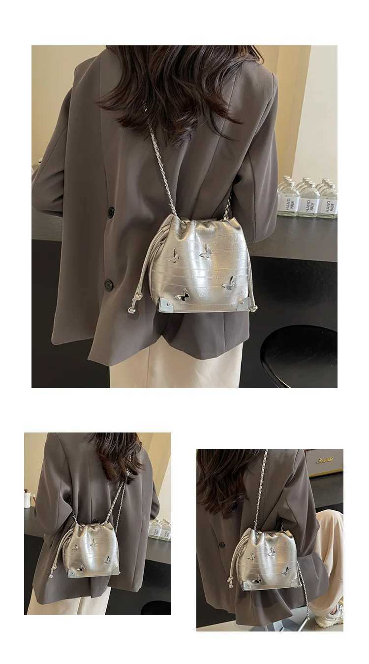 Luxury Women Brand PU Leather Pleated Crossbody Bag Retro Chain Metal Butterfly Bucket Messenger Bag Y250303