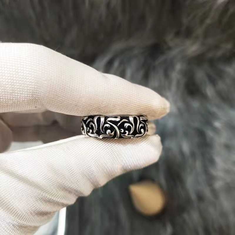 Couple Rings Kroos Heart Personality Cross Ring for Men and Women Couples Trendy Thai Silver Eternal Vine Ring H25303