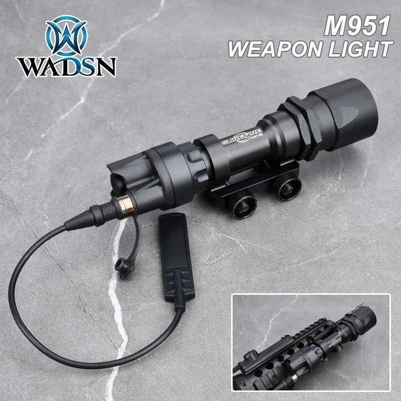 Surir M951 D white flashlight M600 M300 metal reconnaissance light with dual tail tactical air gun Rif Lanterna hunting 20mm railXJ250303