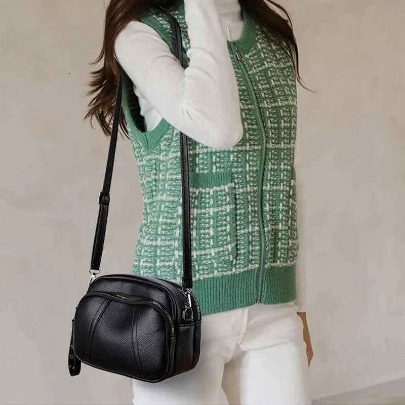 Solid Color Fashion Rivet Zipper Women's Mobile Phone Simple Lychee Pattern Soft Leather Shoulder Width Crossbody Bag