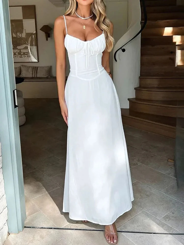Elegant Strapless Long Sequin Dress: Women's Summer Backless Evening Gown - Round Neck, Smocked, Slim Fit Solid Color Dress C260312