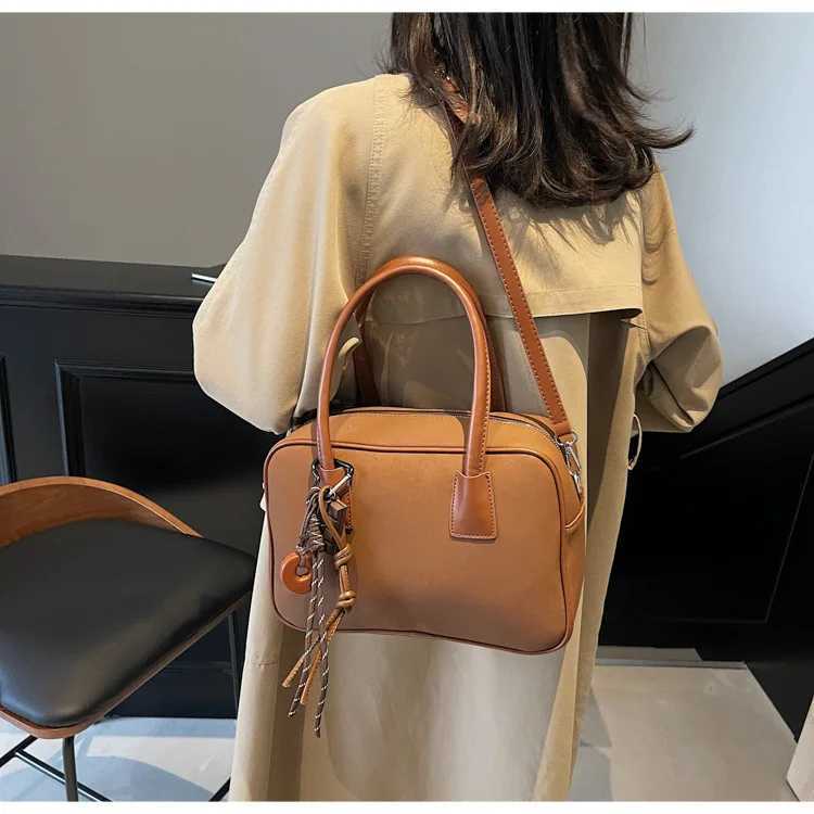 Luxury Designer Nubuck PU Leather Womens Handbag Retro Crossbody Bag Bucket Tote Y250303