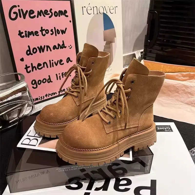 2025 Autumn Winter New Classic Style Brown Suede Leather Lace Up Short Boots WenS Platform Round Toe Square Heel Shoes Z250304