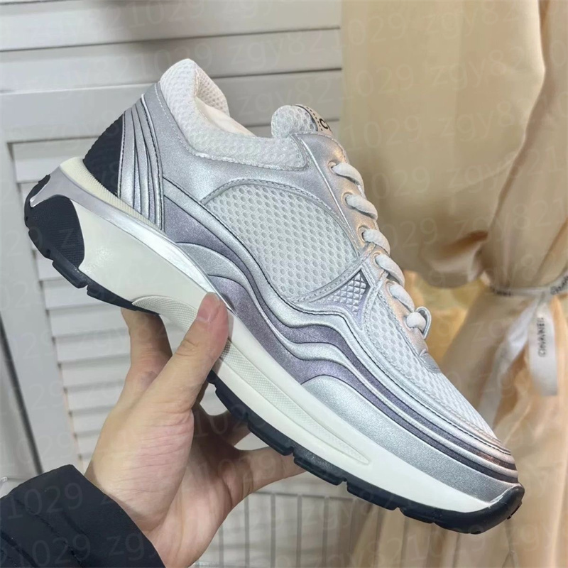 Designer sneakers Women's running travel outdoor classic leather mesh cloth shoes Gold and silver white AAAAA casual shoe size 35-42 z05