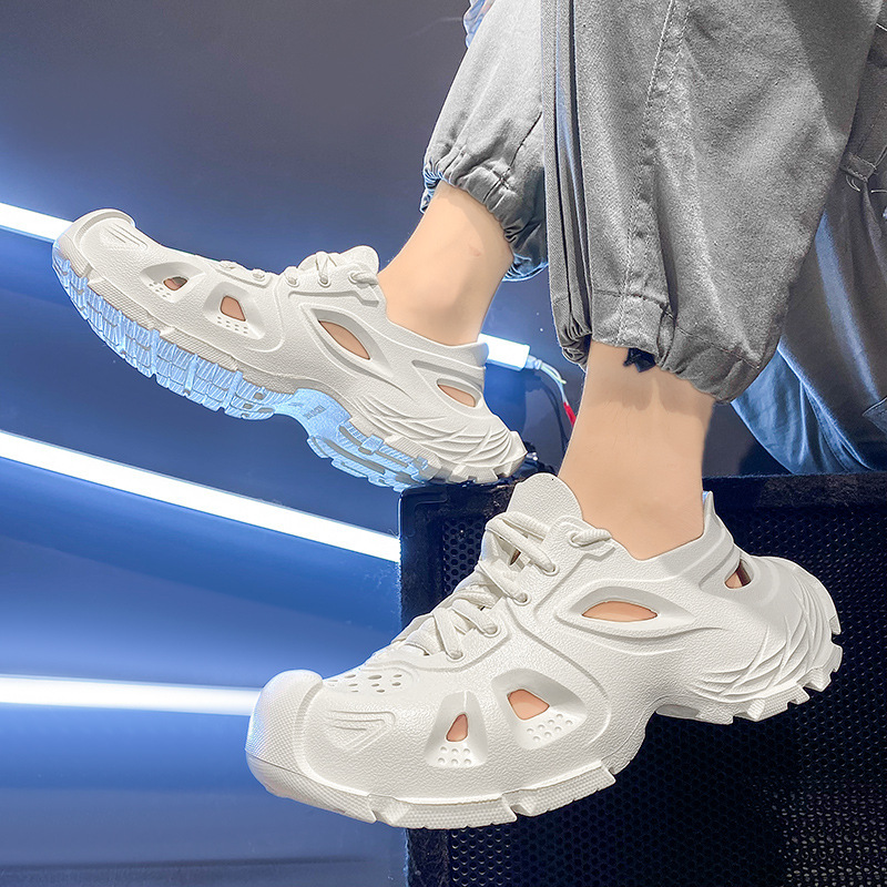 Cave men's sandals, oversized outdoor sports, summer new styles, women's couple water shoes, trendy shoes designer sandals