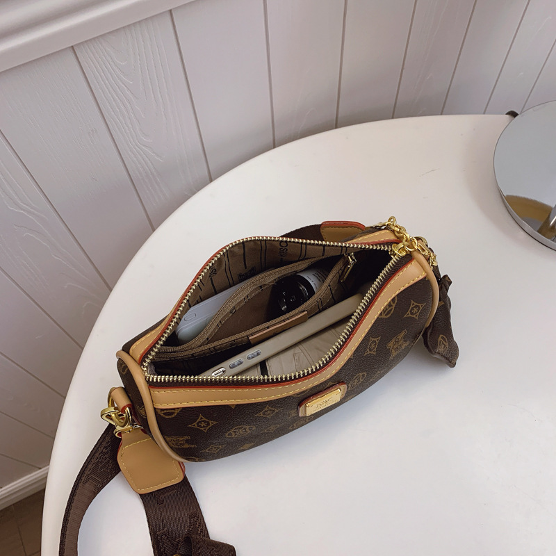 Free shipping new designer Shoulder Bags For womans bag handbag Fashionable messenger bag casual flap women printing crossbody bag