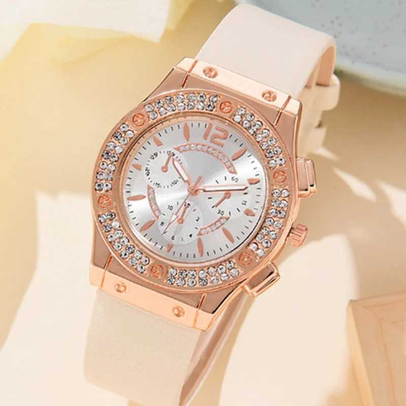 Womens Diamonds Ladies Fashion Casual Quartz Wrist Simple Versatile style Birtay Party Gift Women WristXJ250304