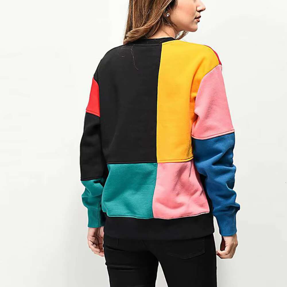 Wholesale Woman's In Block Change Design Polyester Made Long Sleeve Pullover Hoodies Forwoman's