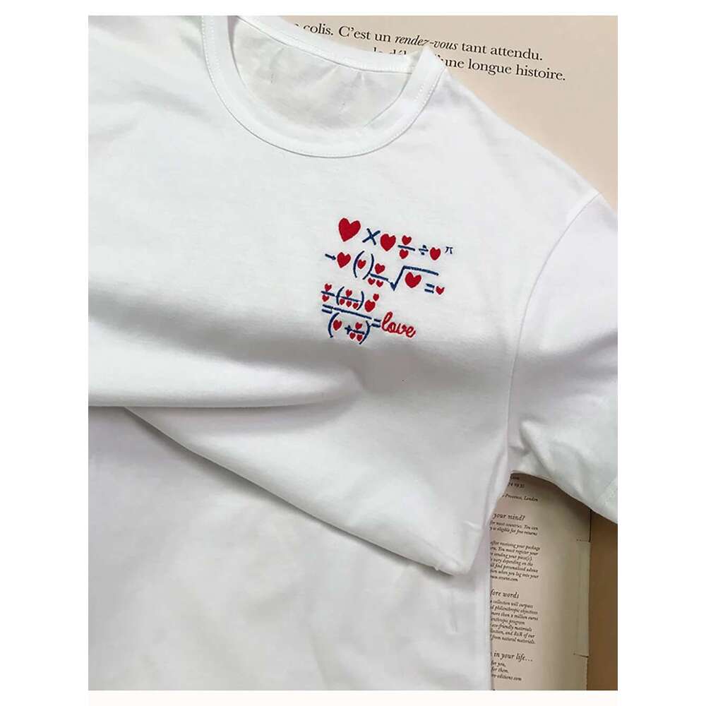 Love Letter Formula Embroidery Women T-Shirt Summer O-Neck Loose Lady Pullover Classic Casual Vintage Femme Top