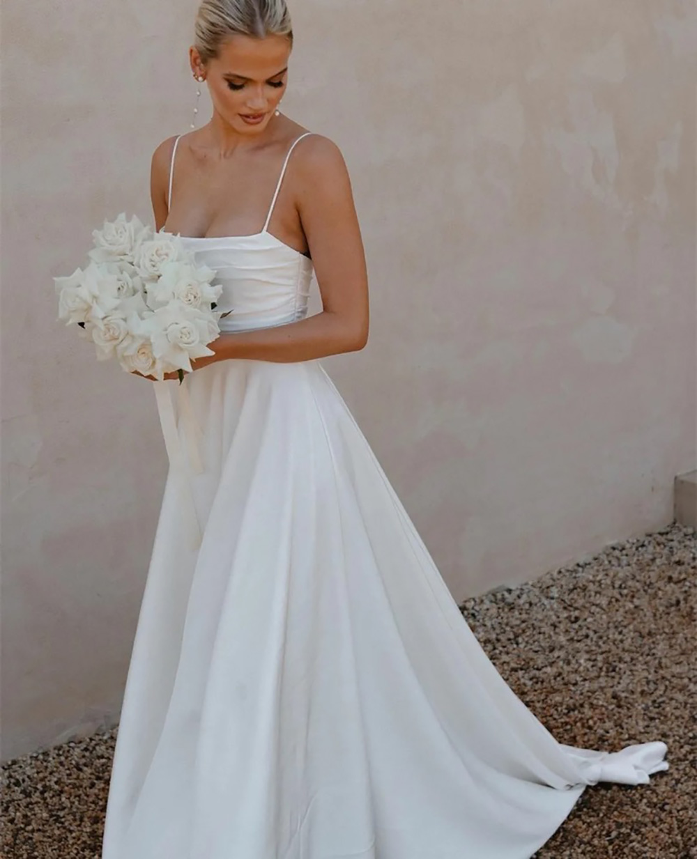 A-Line Wedding Dresses Spaghetti White Sweep Train Garden Bridal Gown Zipper Back Vestido de novia Women