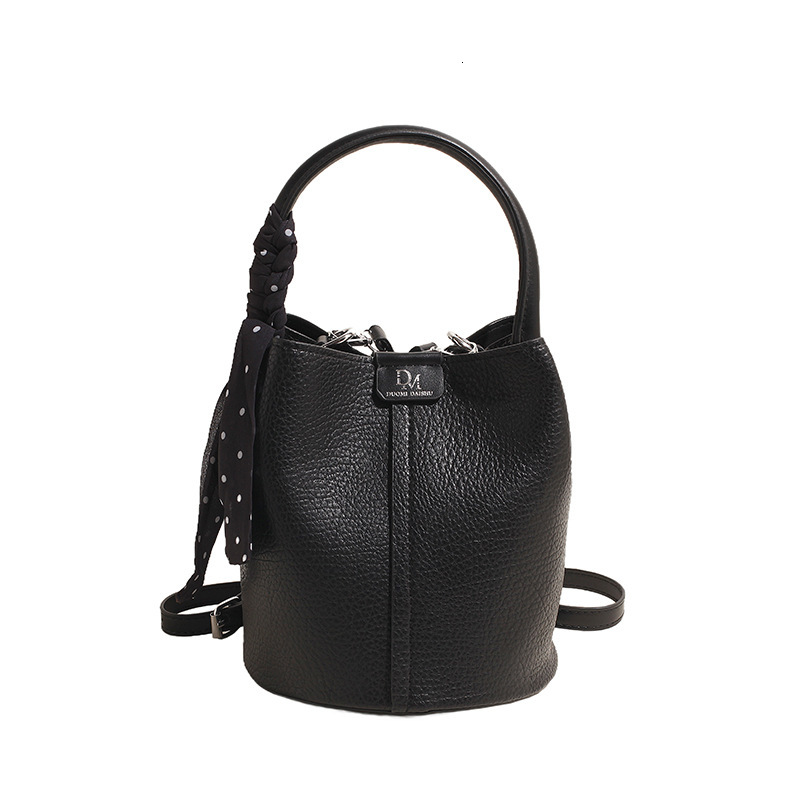 Designer Designer High End Niche Design Bucket Bag For Women 2025 New Autumn Versatile Single Shoulder Crossbody Handbag