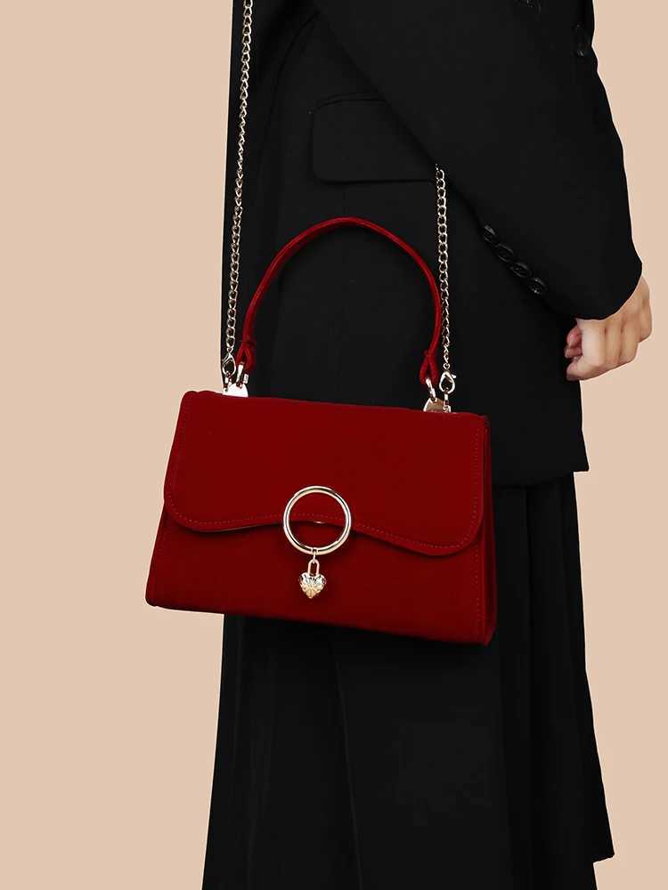 Luxury Velvet Design Wedding Bag Women Classic Wine Red Soft Handle Small Handbags High-Grade Sense Bridal Trapeze Bag Z250303