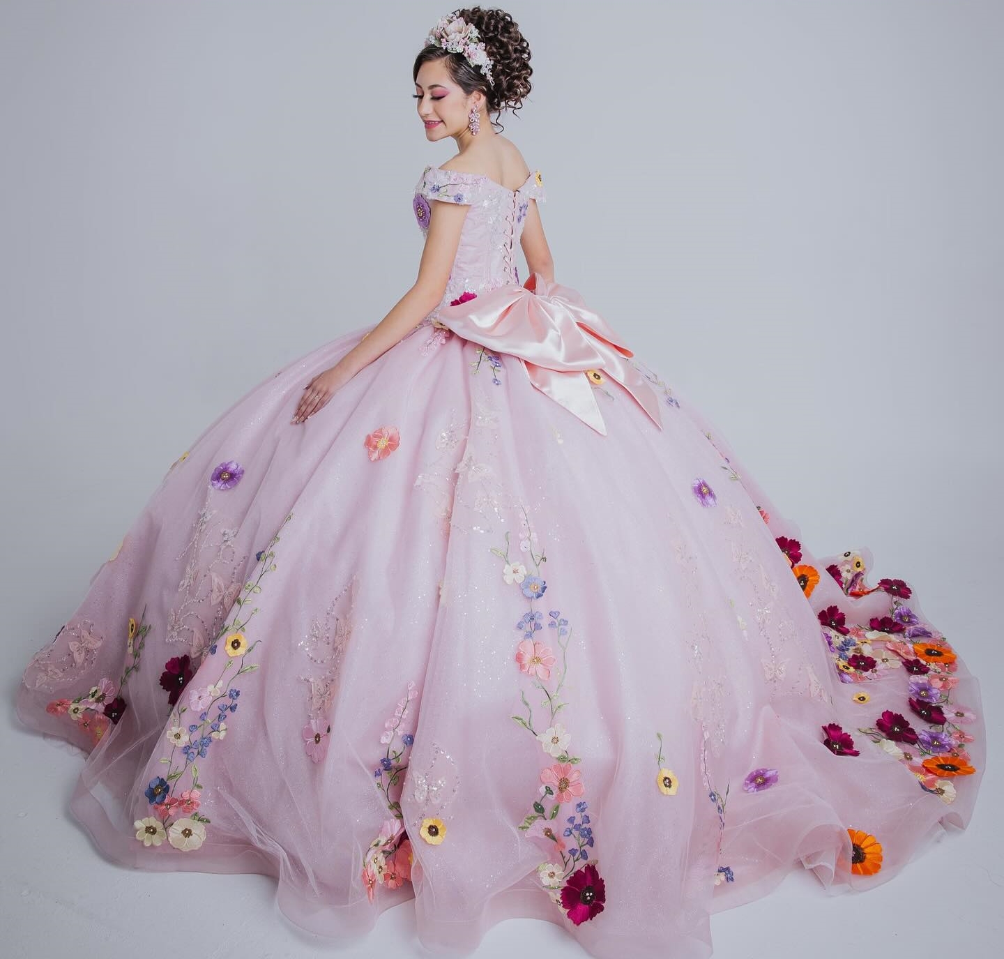 Princess Quinceanera Dresses With Colorful Floral Lace Appliques Off Shoulder Long Blush Pink Ball Gown Sweet 16 Dress Bow Back Boutique Party Occasio