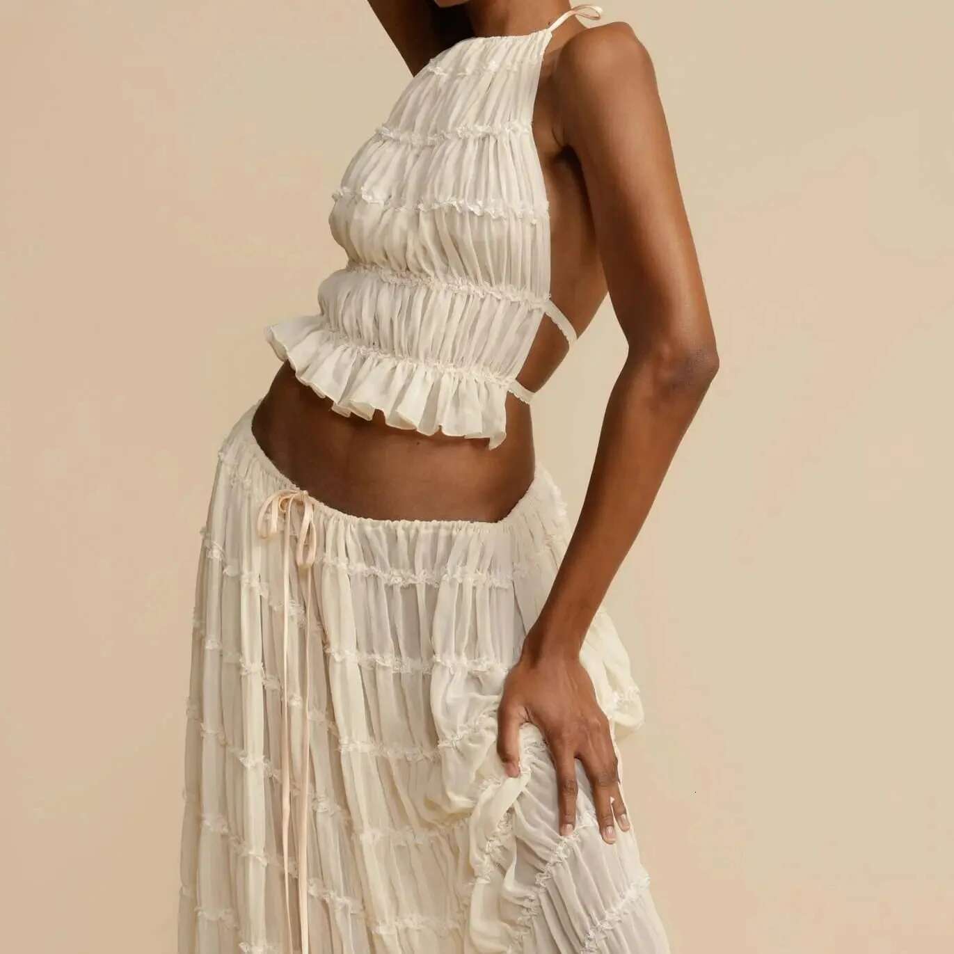 Hot Chic Women's Two-Piece Set Ruffled Ruching Pattern High Neck Halter Backless Tie Up Sexy Crop Top Low Waist Maxi Skirt