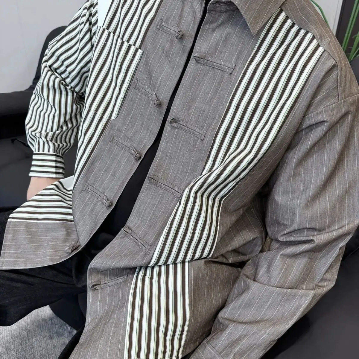 Chinese Style Autumn Men Buttoned Black and White Striped Retro Long-sleeved Shirt Fashionable Cardigan 250227