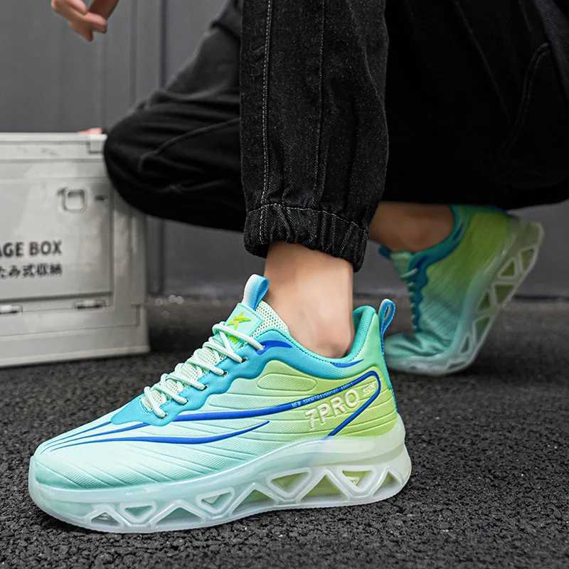 New Colorf Jelly Sneakers Man Designer Platform Mens Running Shoes Low Cut Anti Slip M Sports Shoes zapatillas de hbre Z250304