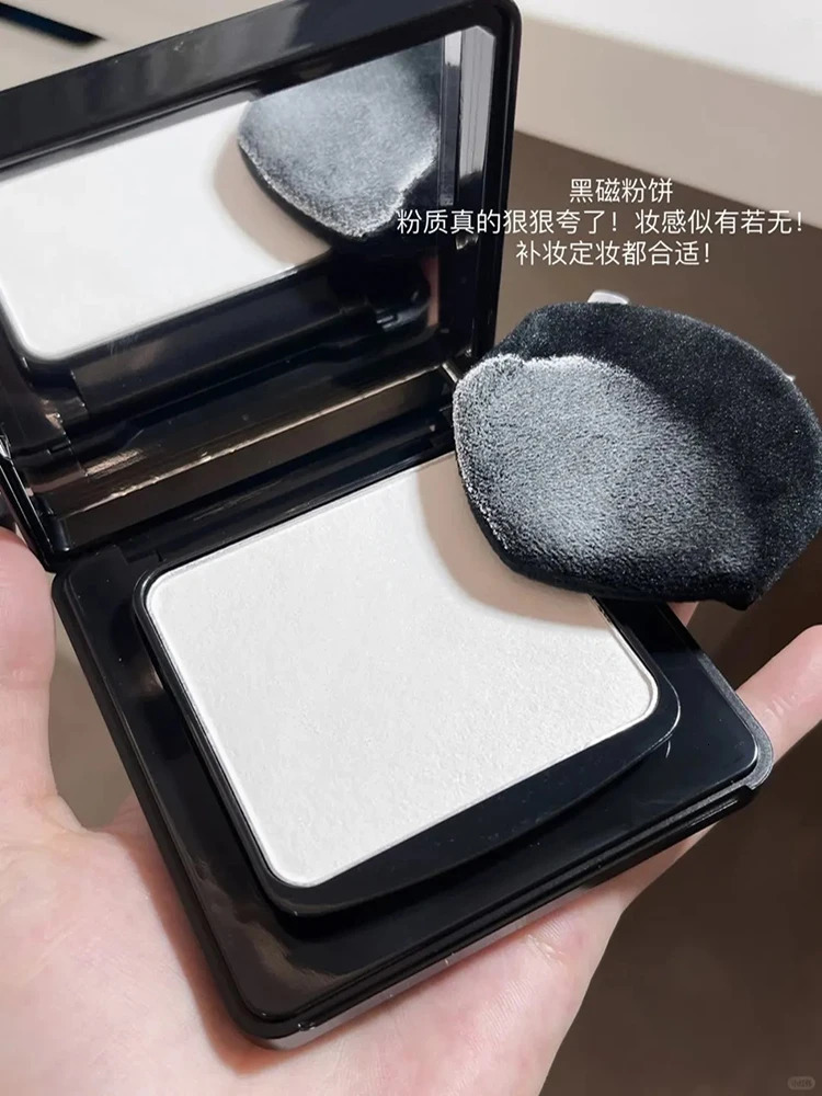 lan Black Magnetic Setting Powder Fine Mist Oil Control Lightweight Transparent Long Lasting Dry Skin Oil Skin 250224