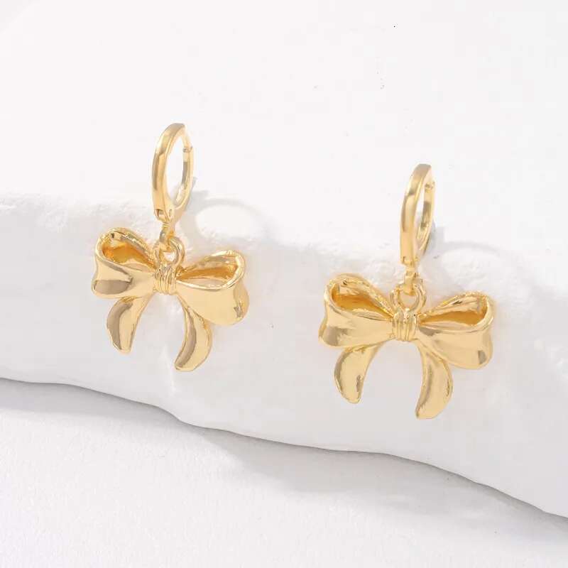 1 Pair of Fashionable and Simple Gold Bow Earrings Women, Suitable for Daily Wear