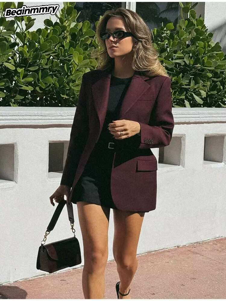 Woman Elegant Slim Fit Lapel Pocket Suit Fashion Solid Color Single Breasted Long Sleeved Jacket 2025 Chic Ladies Outwear