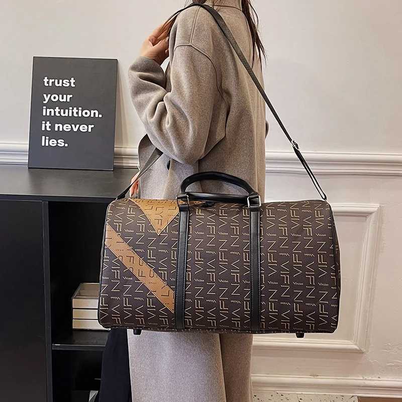 Cross Border PU Travel Bag Fashionable Letter fitness Bag Spring New Production Bag Large Capacity Single Shoulder Luggage Bag Y250304