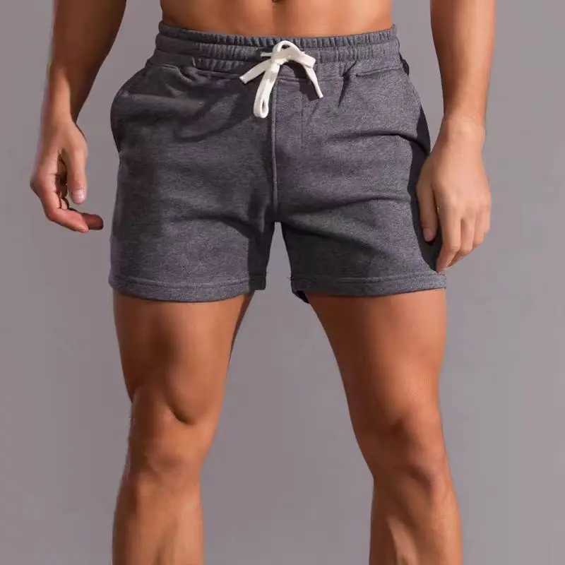 Fitness sports shorts for men summer American Cotton gray running training leisure stretch squat three-quarter pants for menT250304