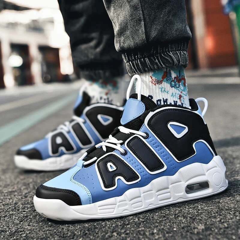 Classic Shoe Type 2024 High Quality Fac tory Direct Sale Price Increase Light Fashion Sne akers For Men